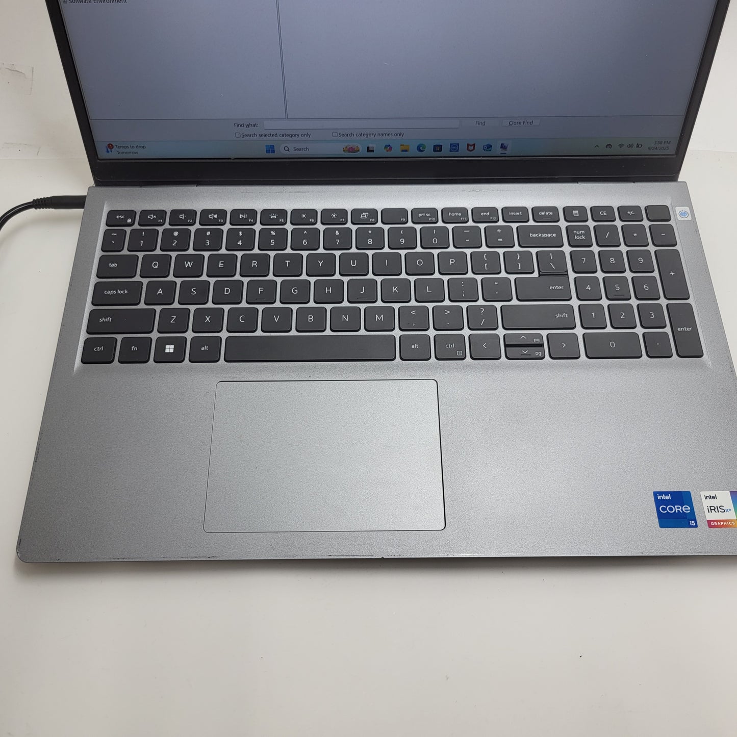 Dell Vostro 15 3530 15.6" i5-1335U 1.3GHz 16GB RAM 1TB SSD