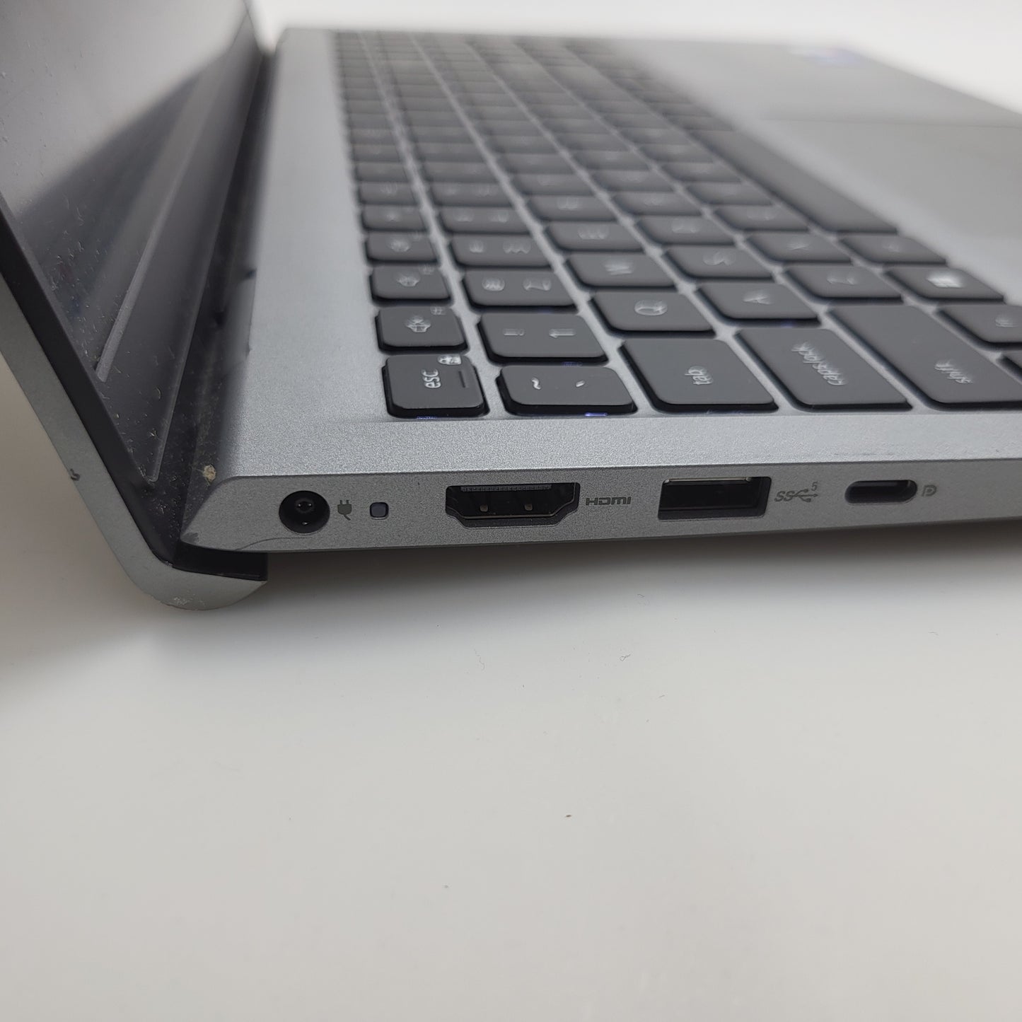 Dell Vostro 15 3530 15.6" i5-1335U 1.3GHz 16GB RAM 1TB SSD