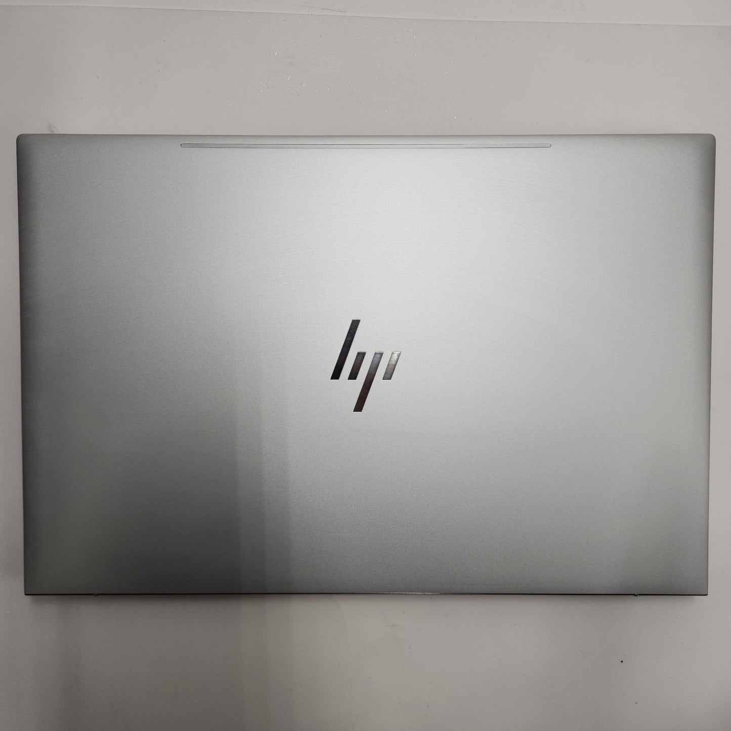 HP Envy 17t-bw000 17.3" i7-8550U 1.8GHz 12GB RAM 1TB HDD GeForce MX150