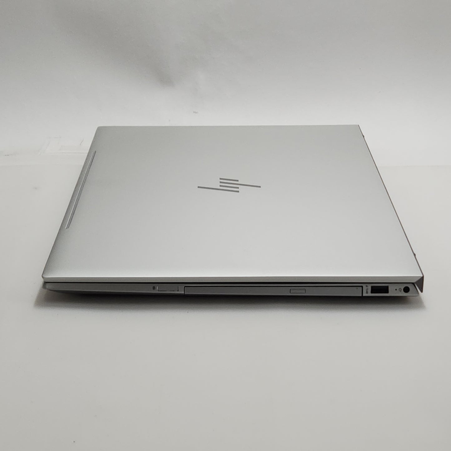 HP Envy 17t-bw000 17.3" i7-8550U 1.8GHz 12GB RAM 1TB HDD GeForce MX150