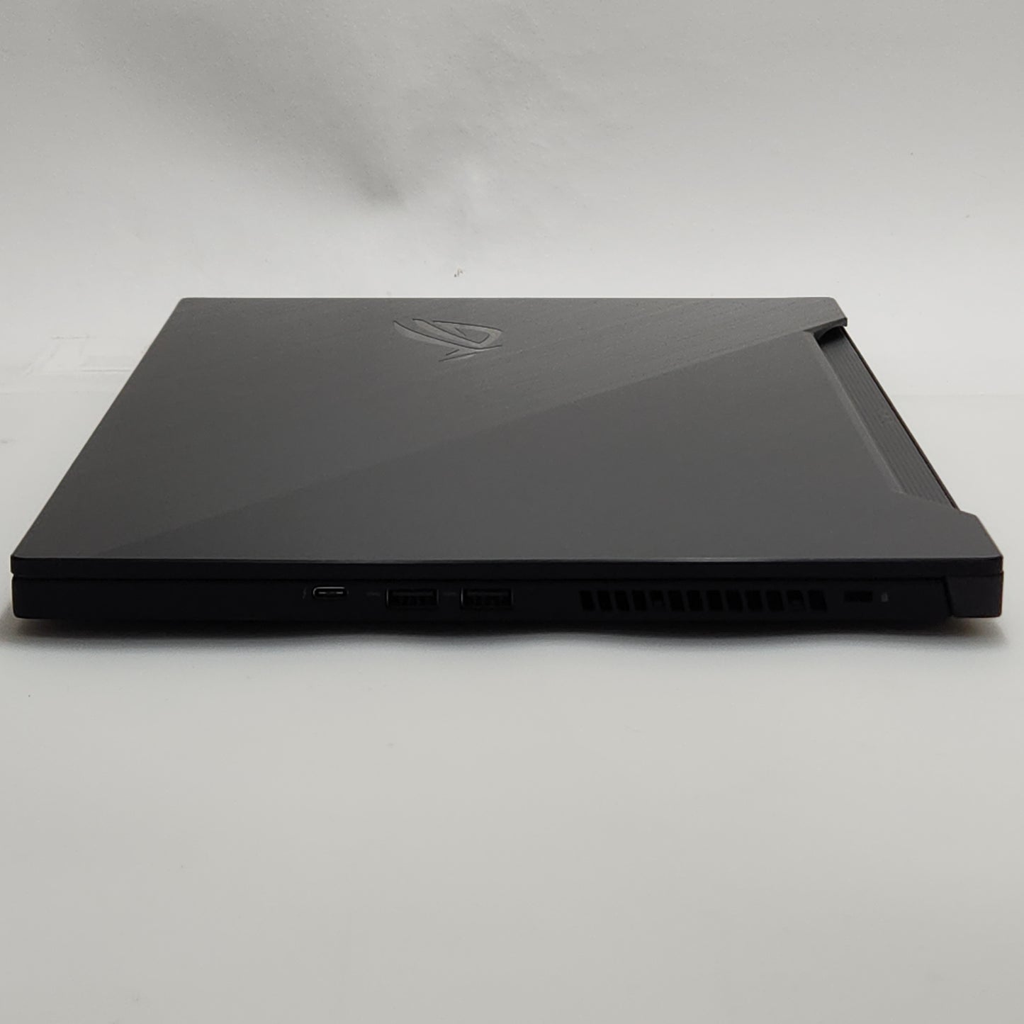Asus ROG Zephyrus S15 GX502LXS-XS79 15.6" i7-10875H 2.3GHz 32GB RAM 1TB SSD GeForce RTX 2080 Super Max-Q