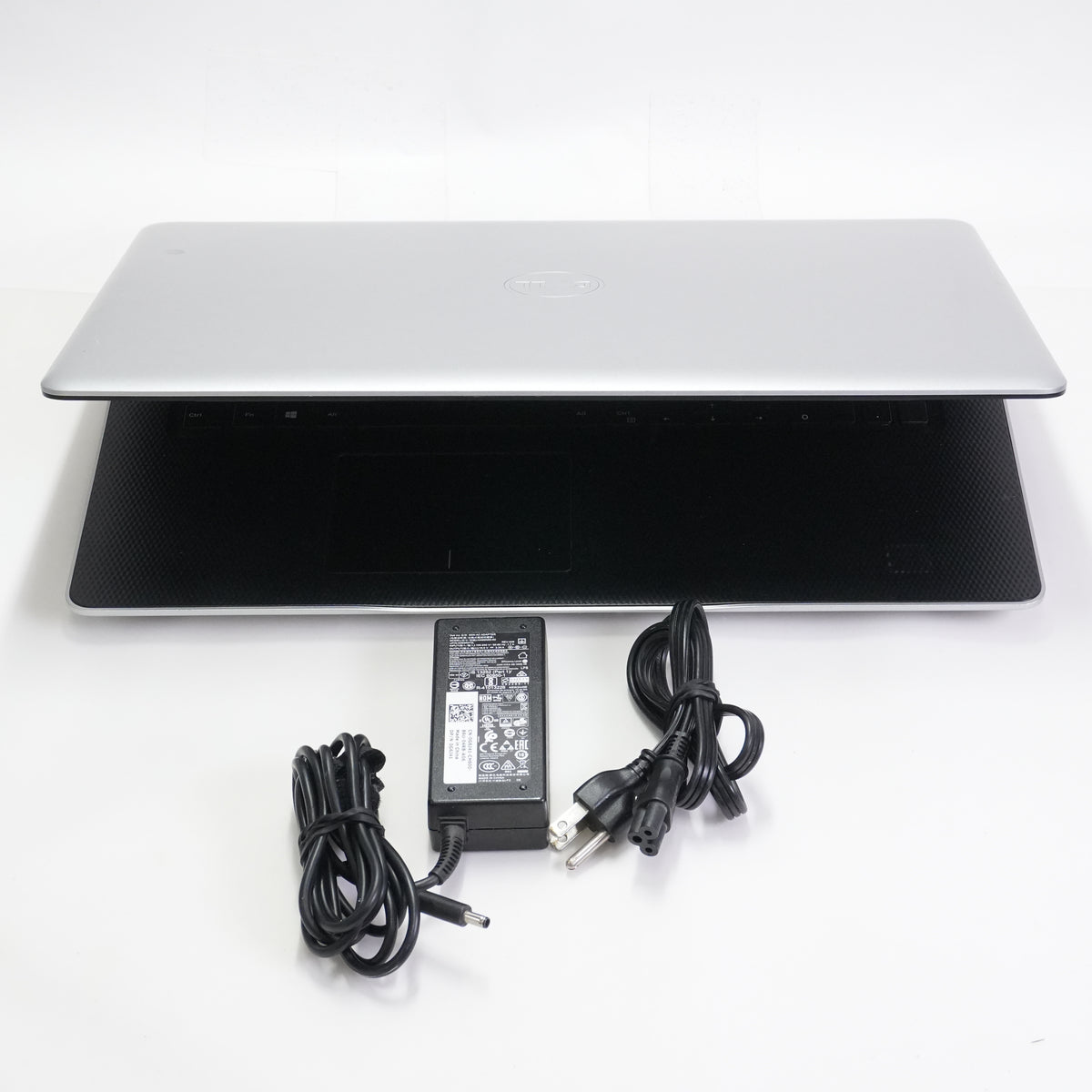 Dell Inspiron 3793 17.3" i7-1065G7 1.5GHz 16GB RAM 256gb SSD 2TB HDD