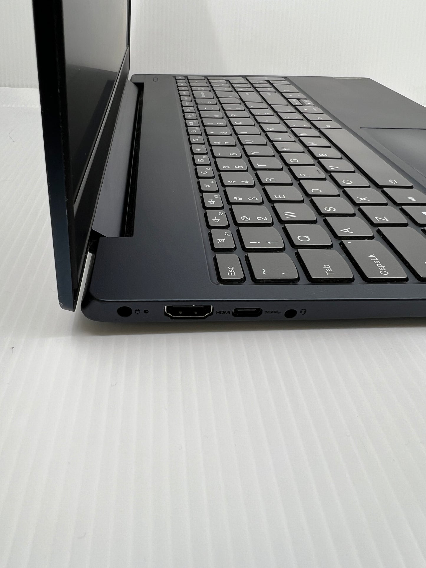 Lenovo IdeaPad S340 15.6" i7-8565U 2.0GHz 8GB RAM 256GB SSD