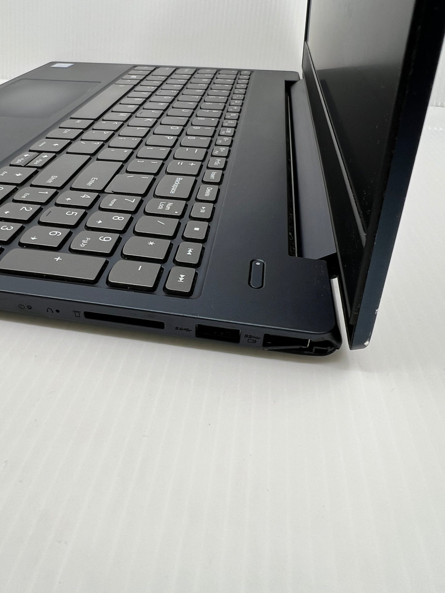 Lenovo IdeaPad S340 15.6" i7-8565U 2.0GHz 8GB RAM 256GB SSD