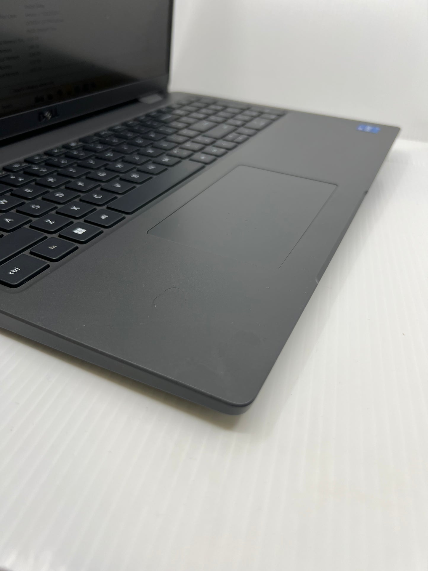 Dell Latitude 3540 15.6" i5-1335U 1.3GHz 8GB RAM 256GB SSD