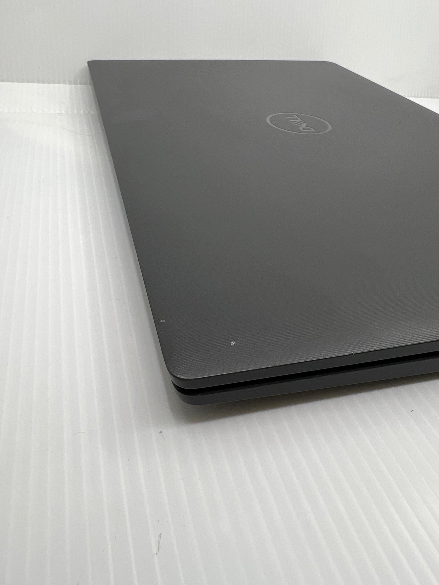 Dell Latitude 3540 15.6" i5-1335U 1.3GHz 8GB RAM 256GB SSD