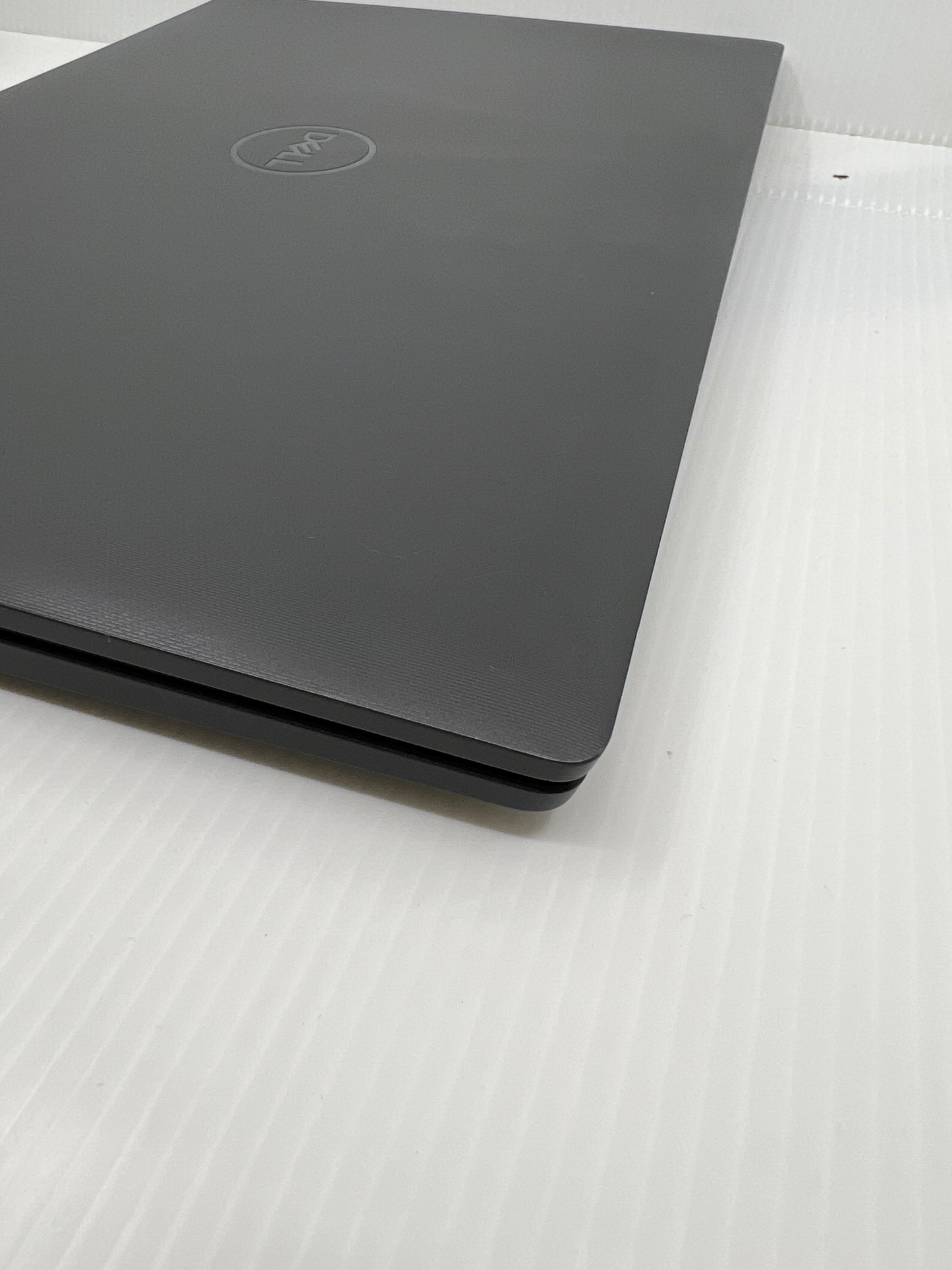 Dell Latitude 3540 15.6" i5-1335U 1.3GHz 8GB RAM 256GB SSD