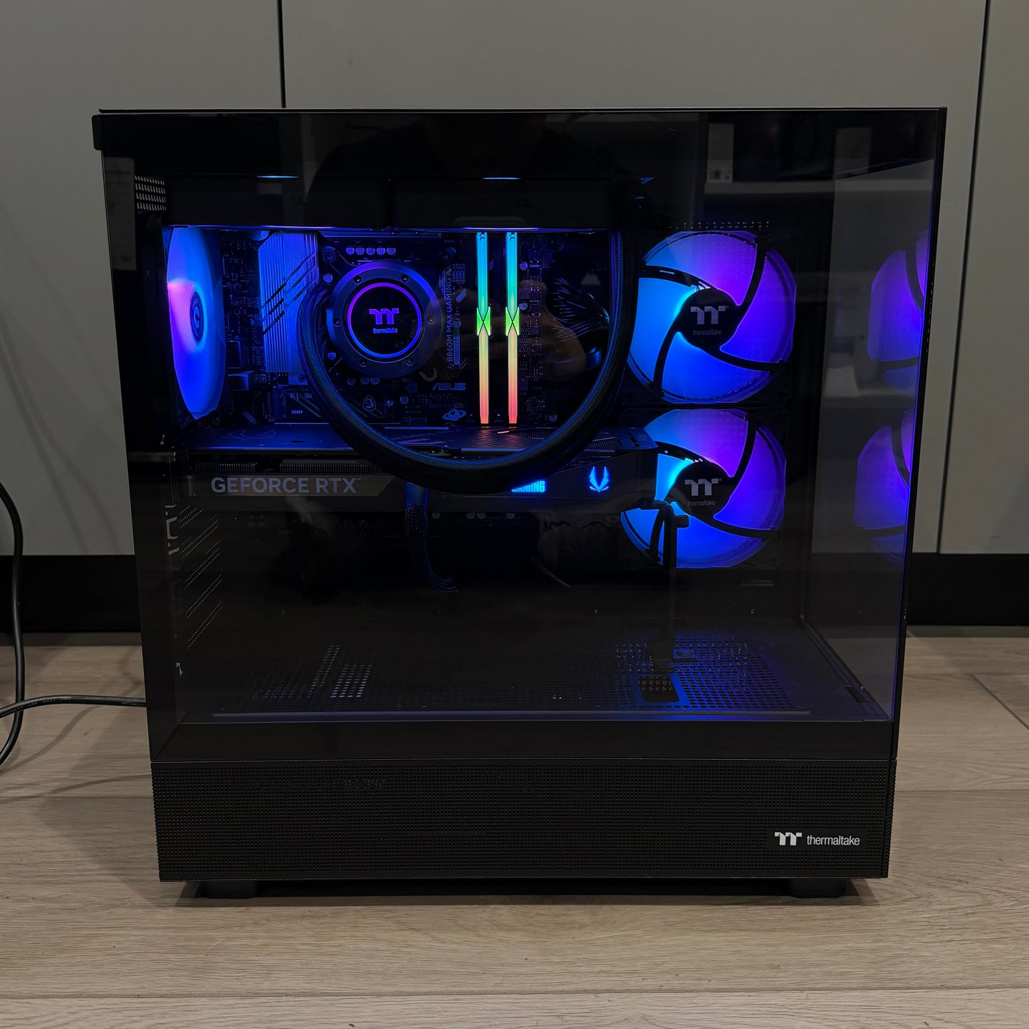 thermaltake Custom PC Ultra 7 265Kf 5.5GHZ 32GB RAM ZOTAC RTX 5070