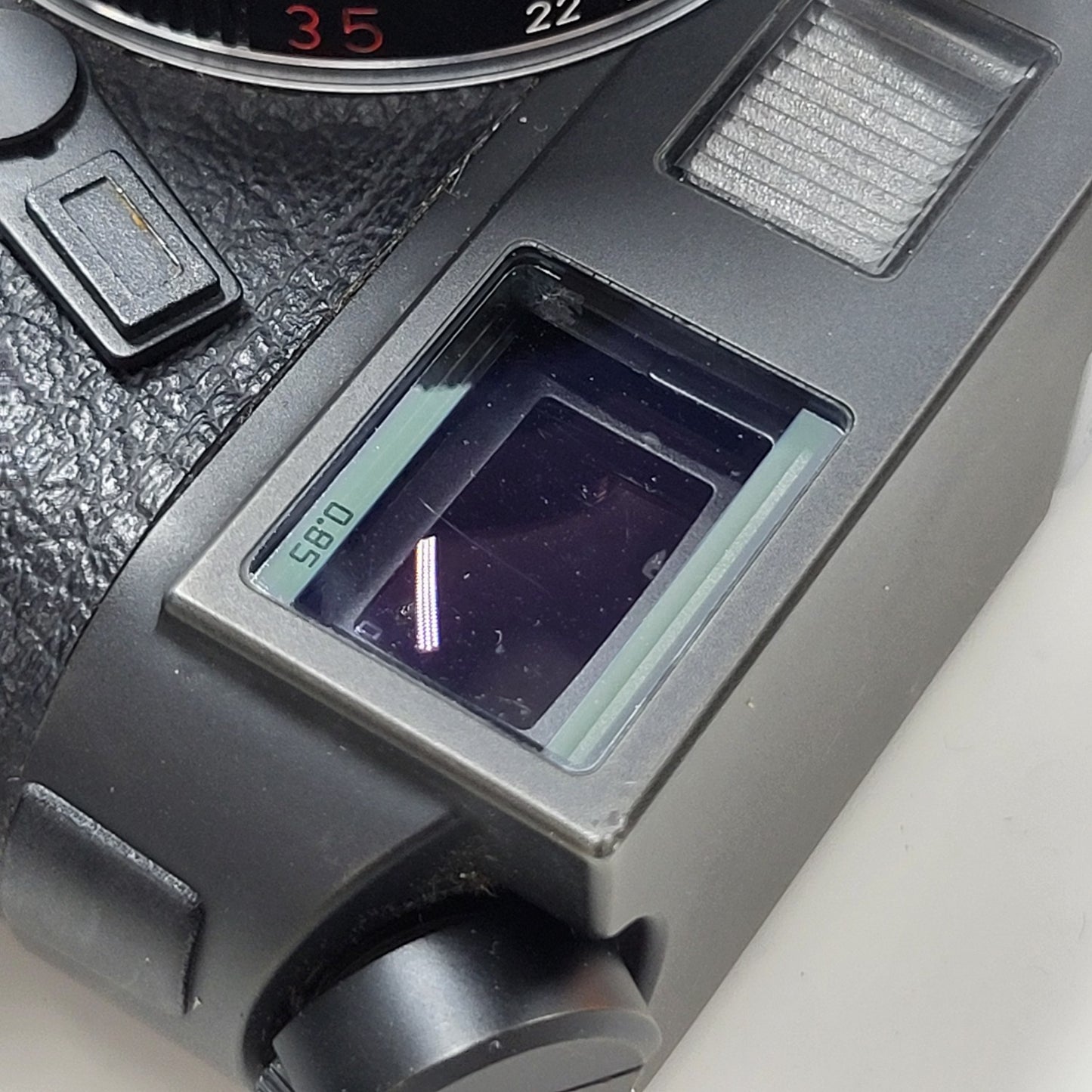 Leica M7 TTL 0.72 Rangefinder Camera (Black) w/ Carl Zeiss Biogon 35mm f/2.8