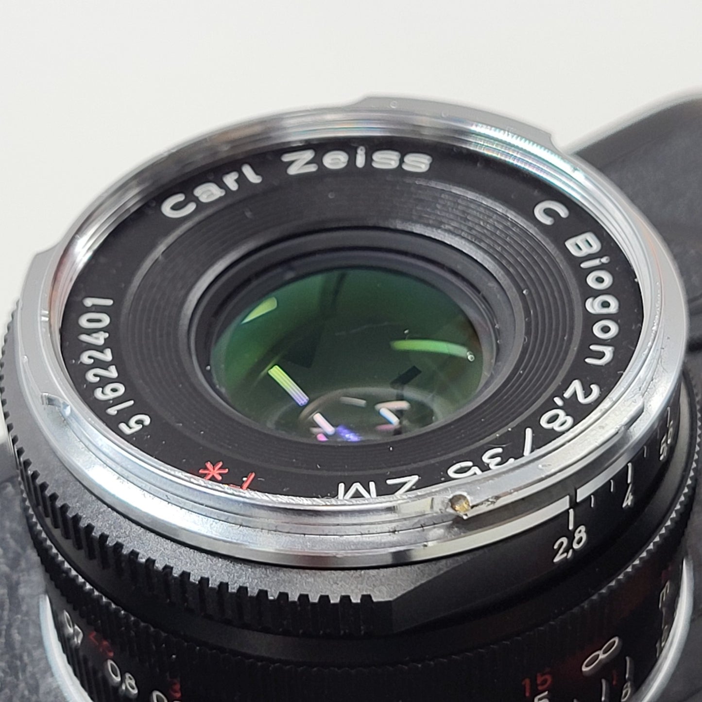 Leica M7 TTL 0.72 Rangefinder Camera (Black) w/ Carl Zeiss Biogon 35mm f/2.8