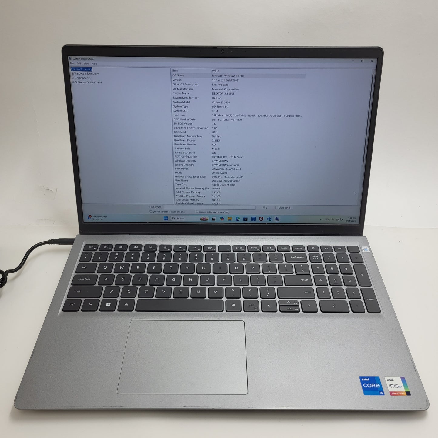 Dell Vostro 15 3530 15.6" i5-1335U 1.3GHz 16GB RAM 1TB SSD