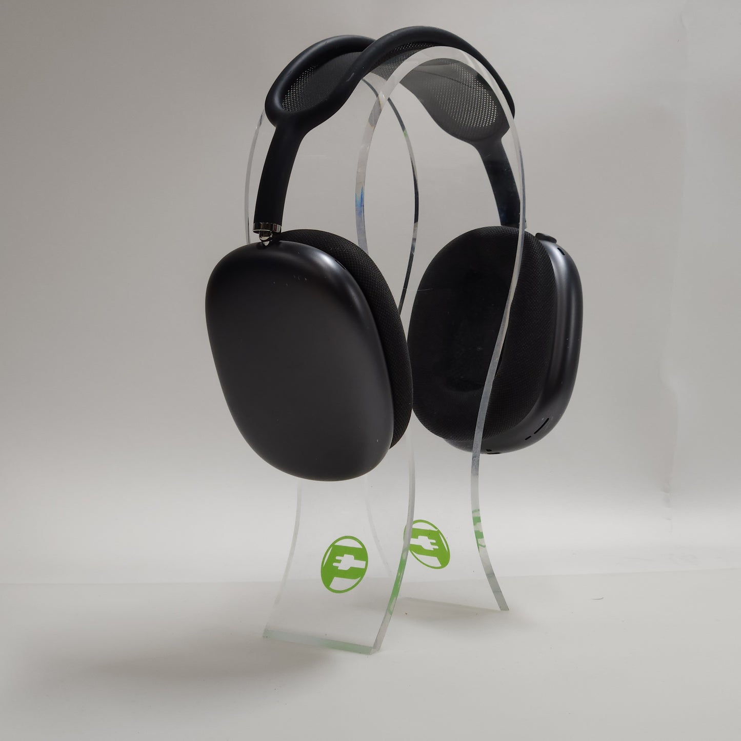 Apple AirPods Max Wireless Over-Ear Headphones Space Gray MGYH3AM/A