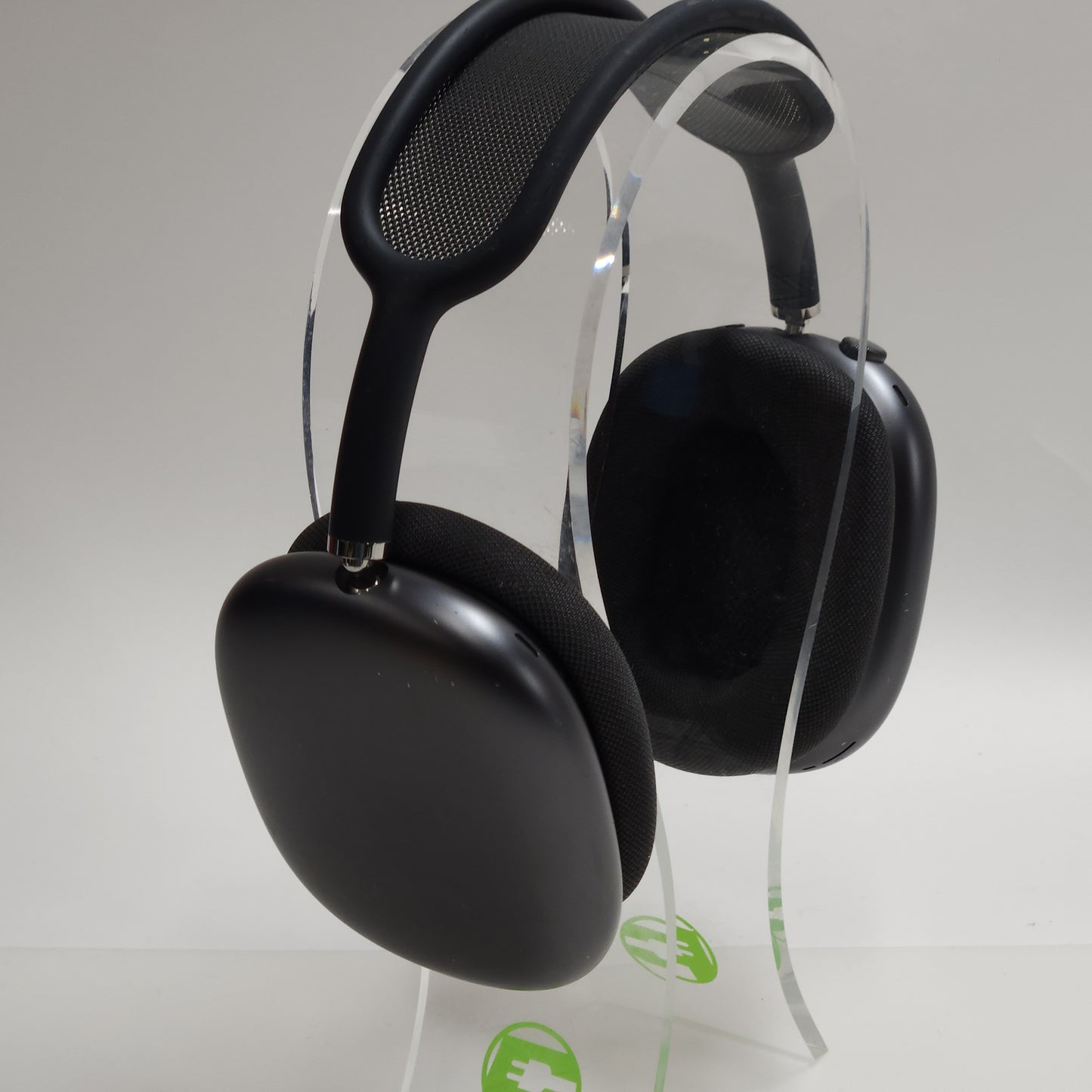 Apple AirPods Max Wireless Over-Ear Headphones Space Gray MGYH3AM/A