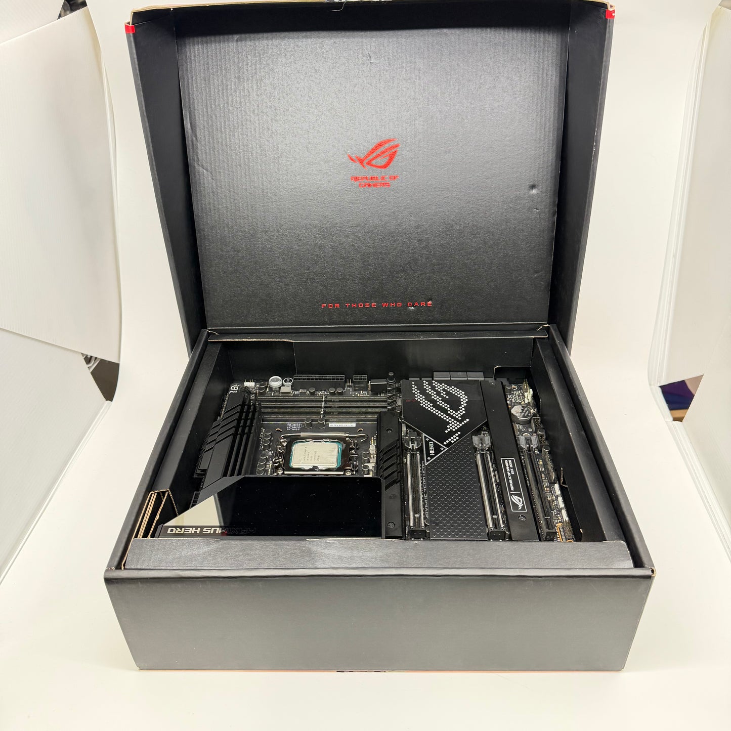 ASUS rog maximus z690 hero Intel Core i9-12900KS 2.50GHz 16 Core 16 Thread LGA 1700