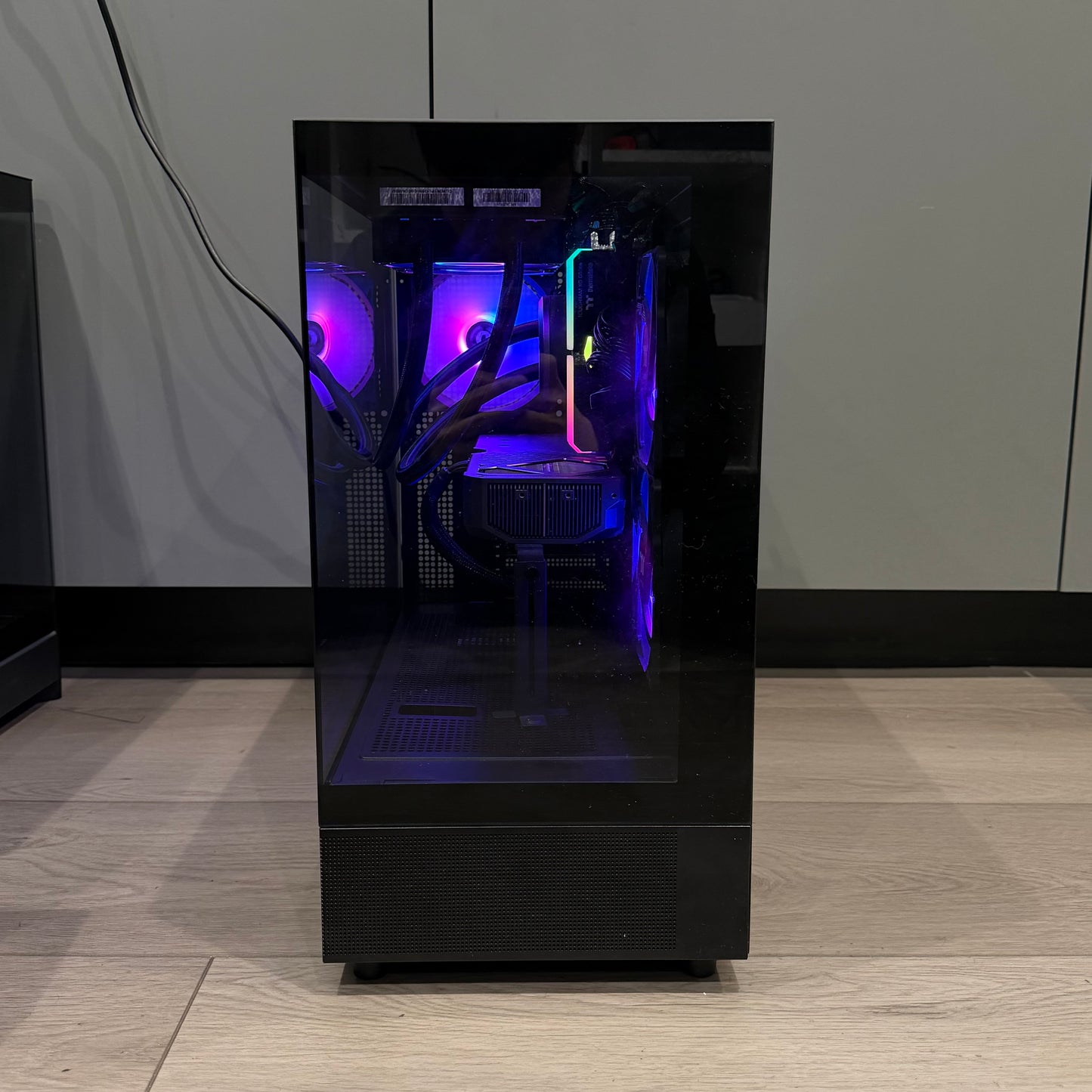 thermaltake Custom PC Ultra 7 265Kf 5.5GHZ 32GB RAM ZOTAC RTX 5070
