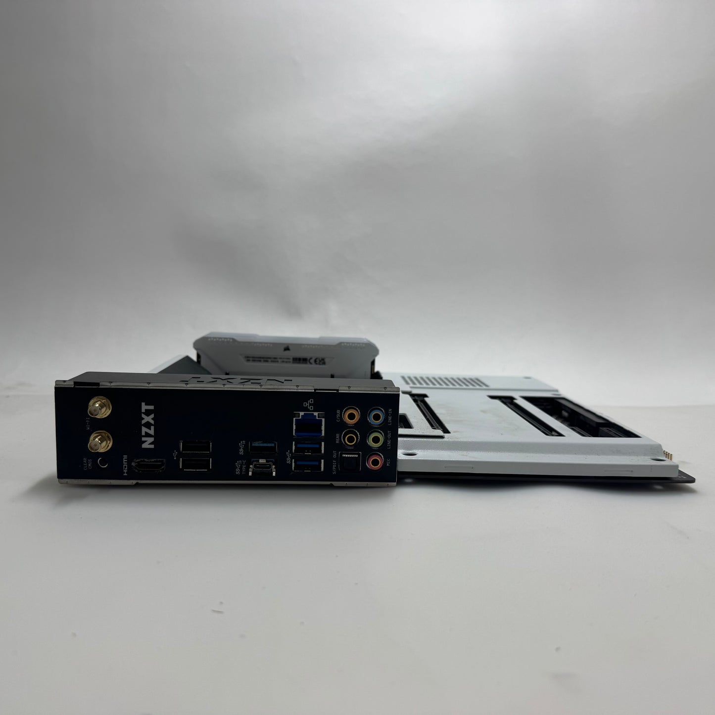 INTEL I7-10700 + NZXT N7 Z590 + CORSAIR VENGEANCE RGB 16GB RAM COMBO