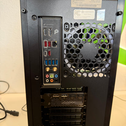 CyberPower PC Ryzen 7 7700 3.80GHz 16GB RAM 1TB SSD MSI GeForce RTX 4070