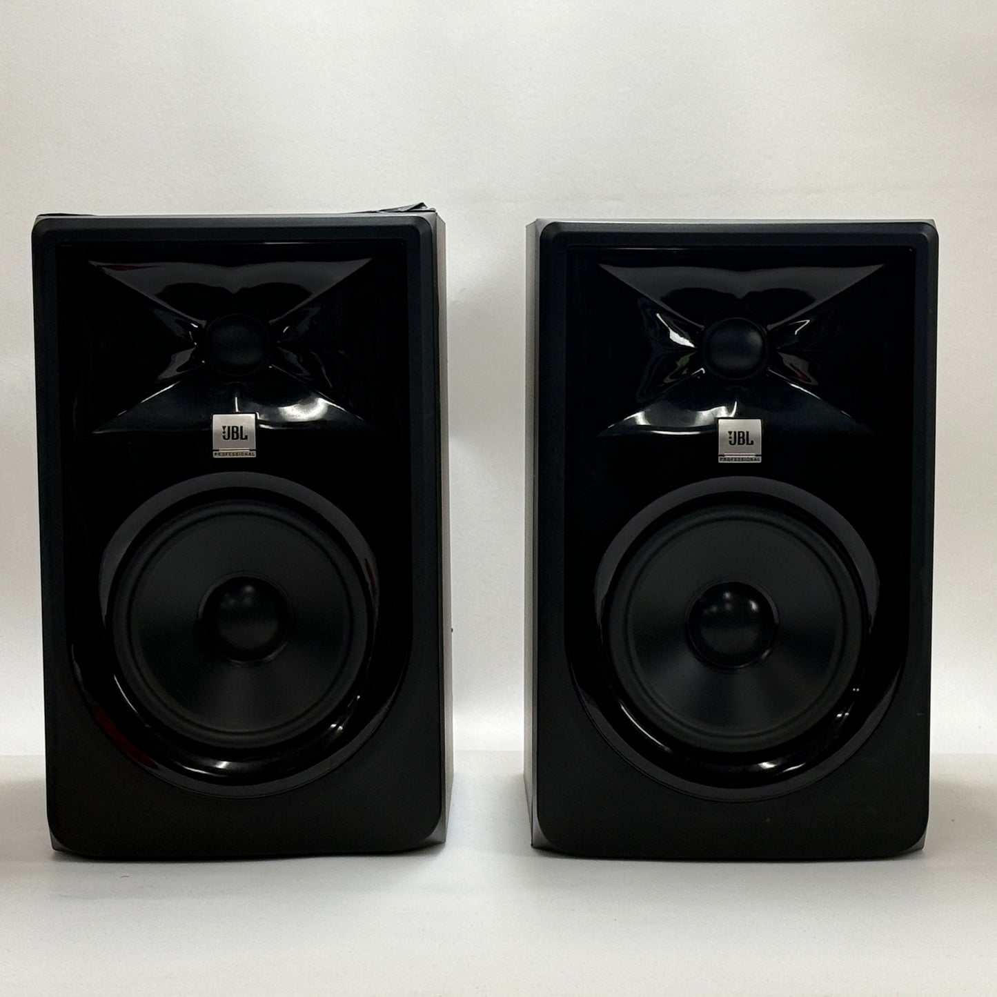 Pair of JBL 305P MKii 2-Way Active Power Studio Monitor Black