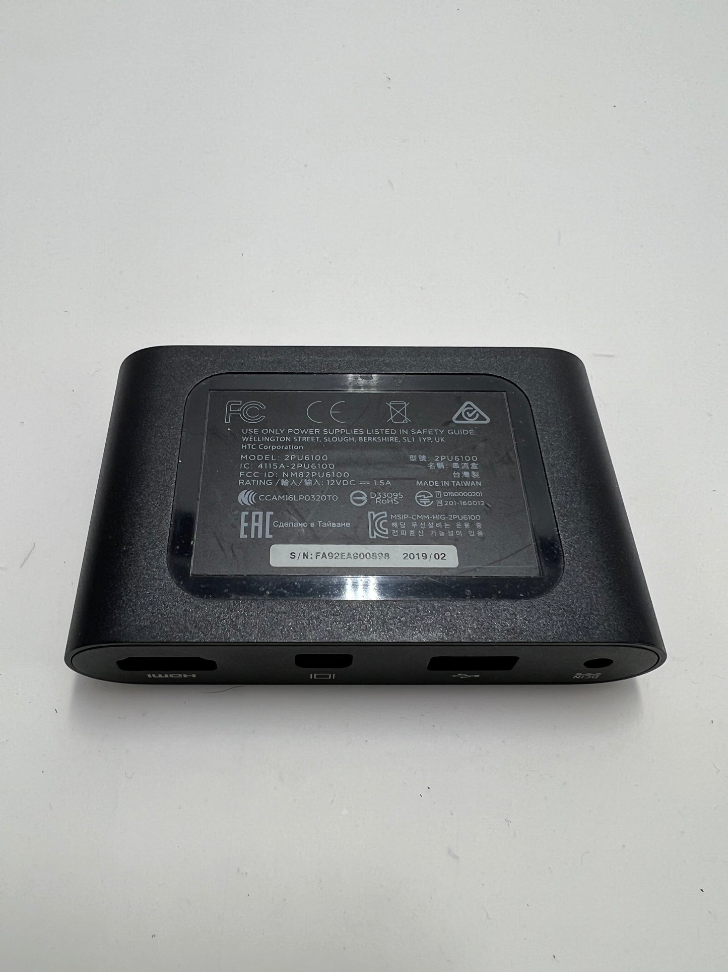 HTC Vive Accessories: Base Stations, Controller Pair, and Link Hub w/ Cables