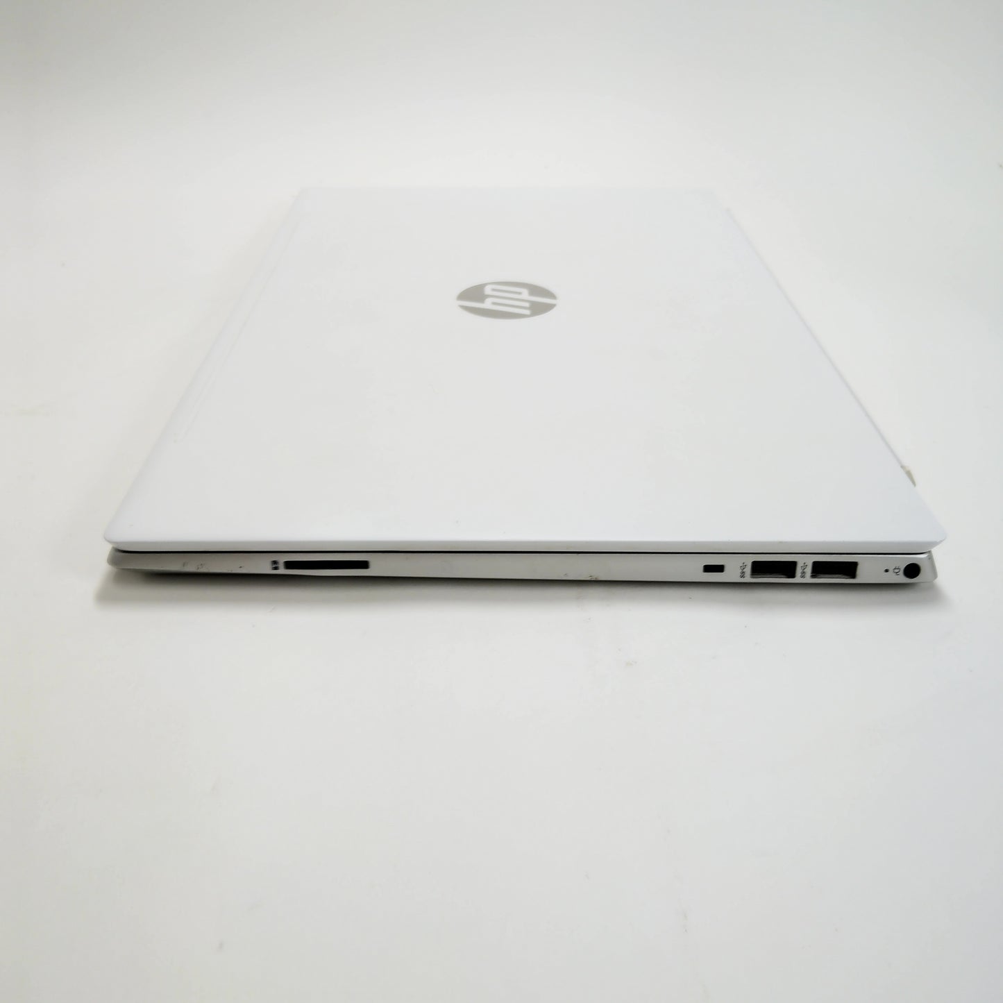 HP pavilions 15-cs3079nr 15.6" i5-1035G1 1.0GHz 8GB RAM 256GB SSD