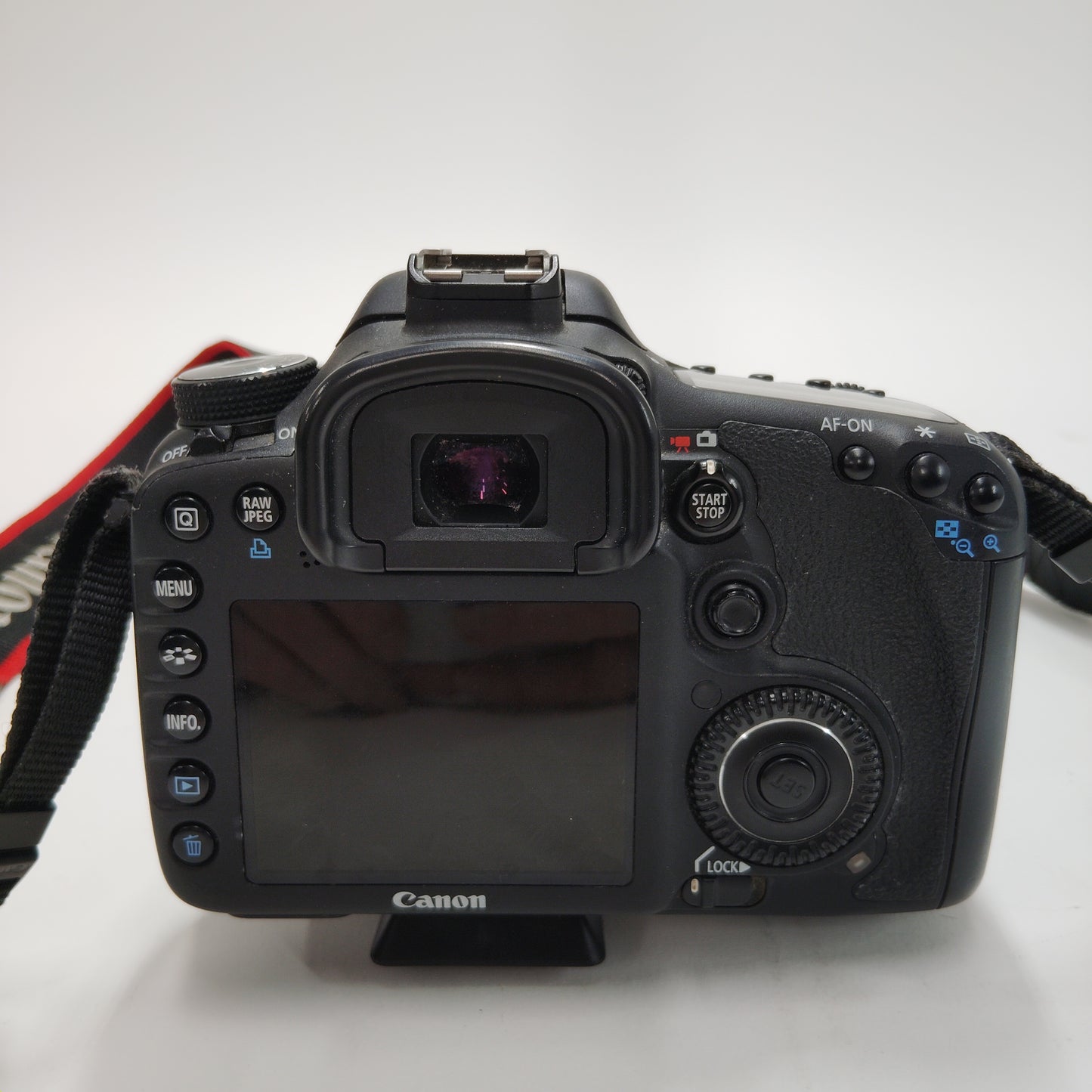 Canon EOS 7D MARK I 18.0MP Digital SLR With EFS 18-135MM