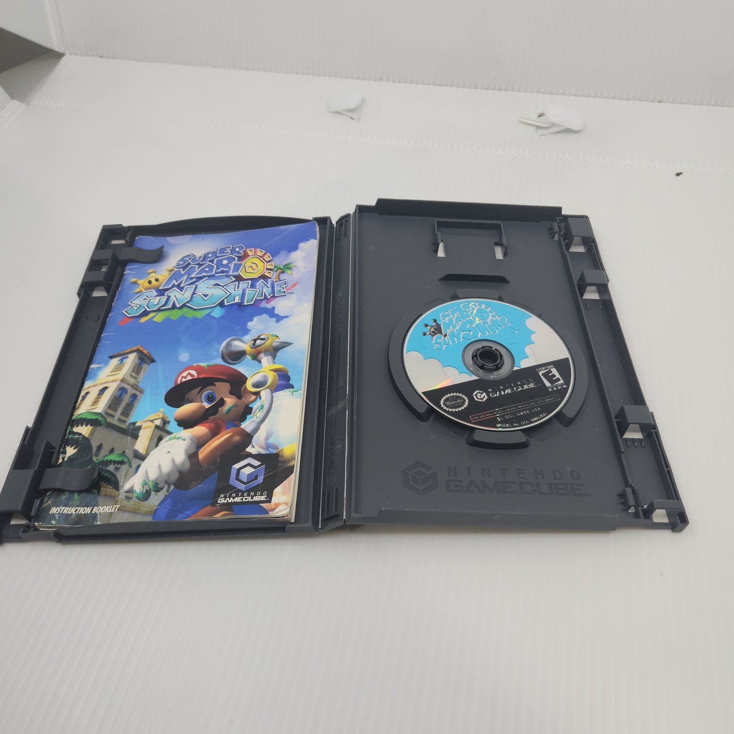 Super Mario Sunshine [Player's Choice] (Nintendo GameCube, 2003)