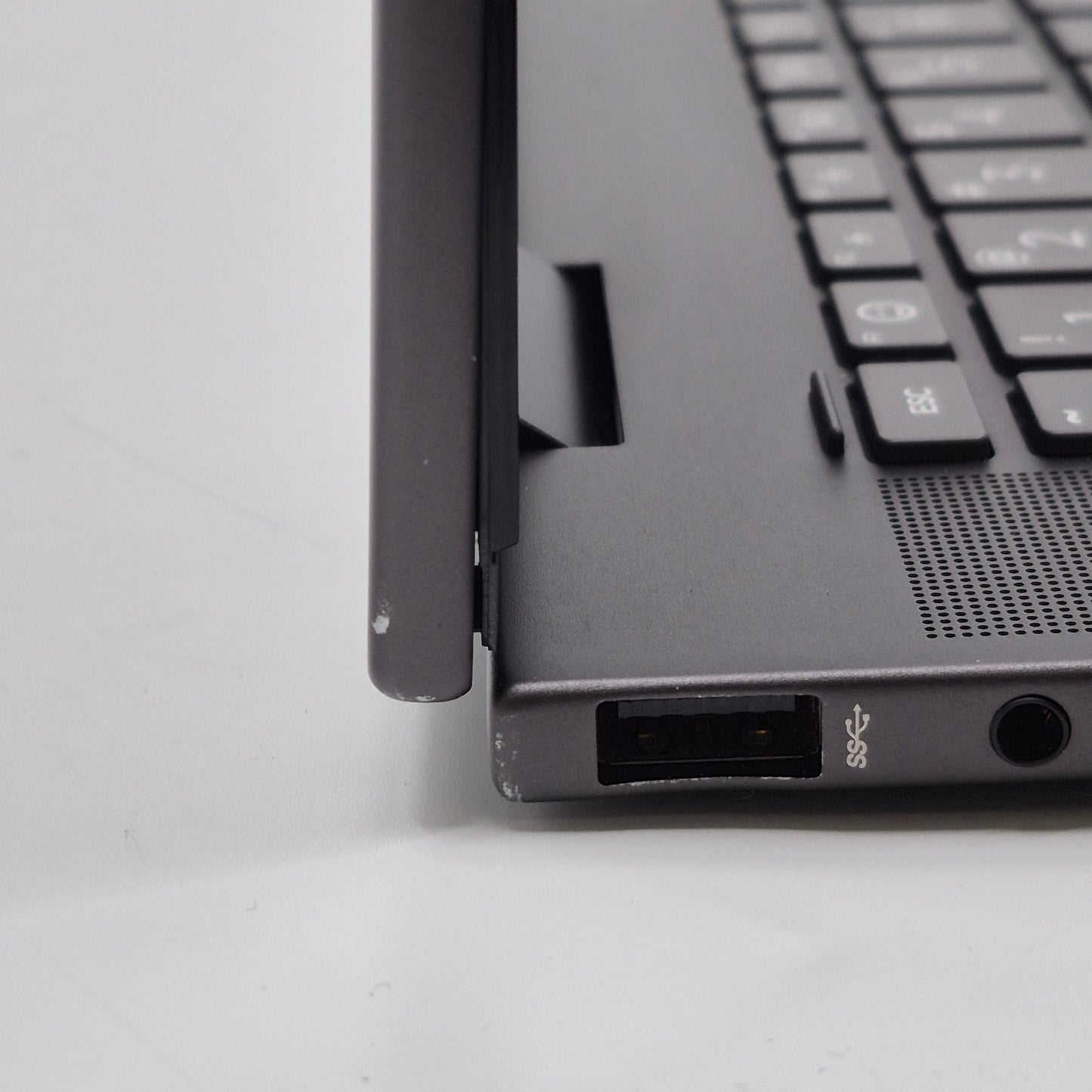 HP Envy x360 15-fh0023dx 15.6" Ryzen 7 7730U 2.0GHz 16GB RAM 512GB SSD